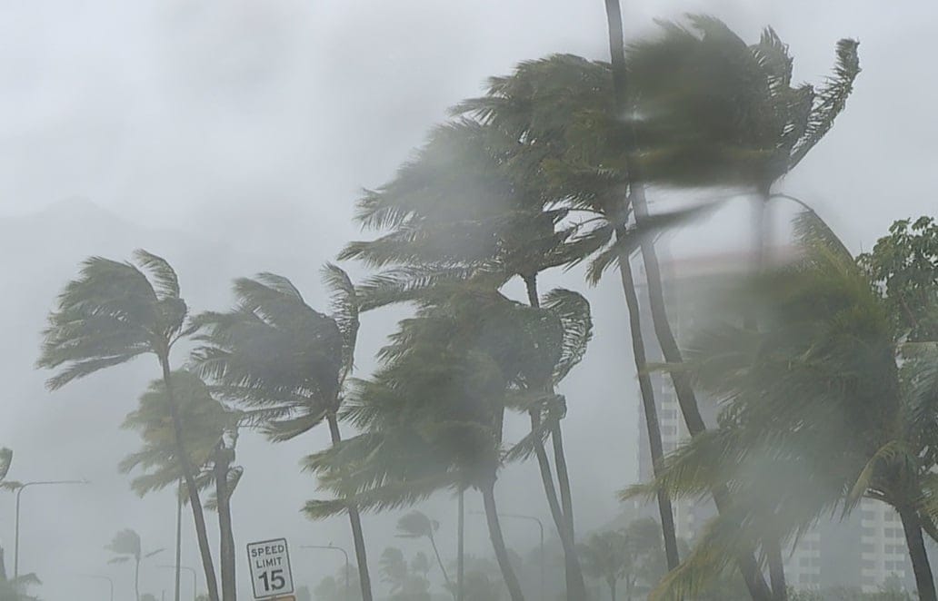 Hawaii in state of emergency now as massive storm pounds islands