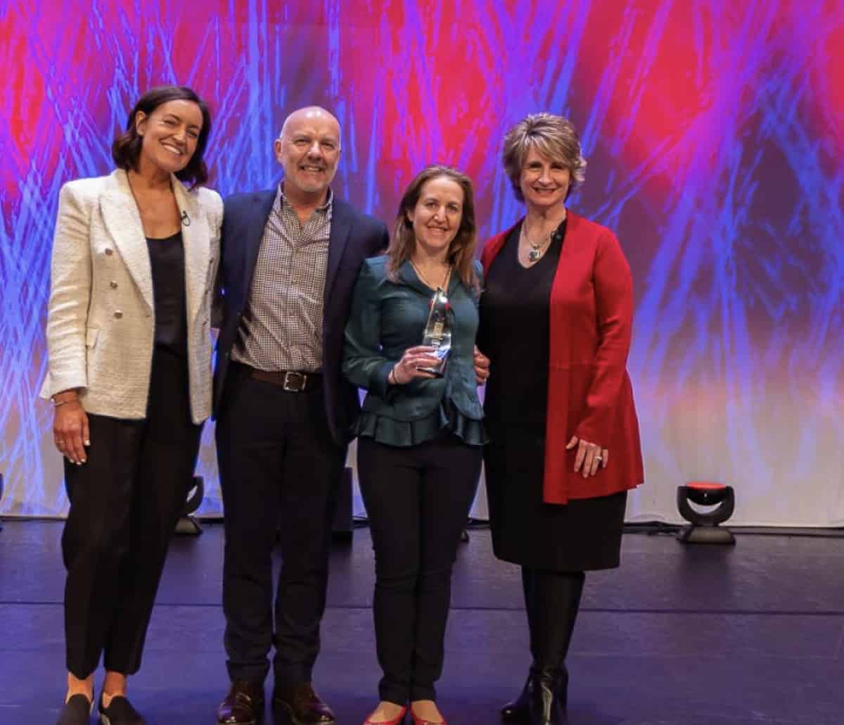 IMEXのCarinaBauerがRichardRossの元大統領賞を受賞