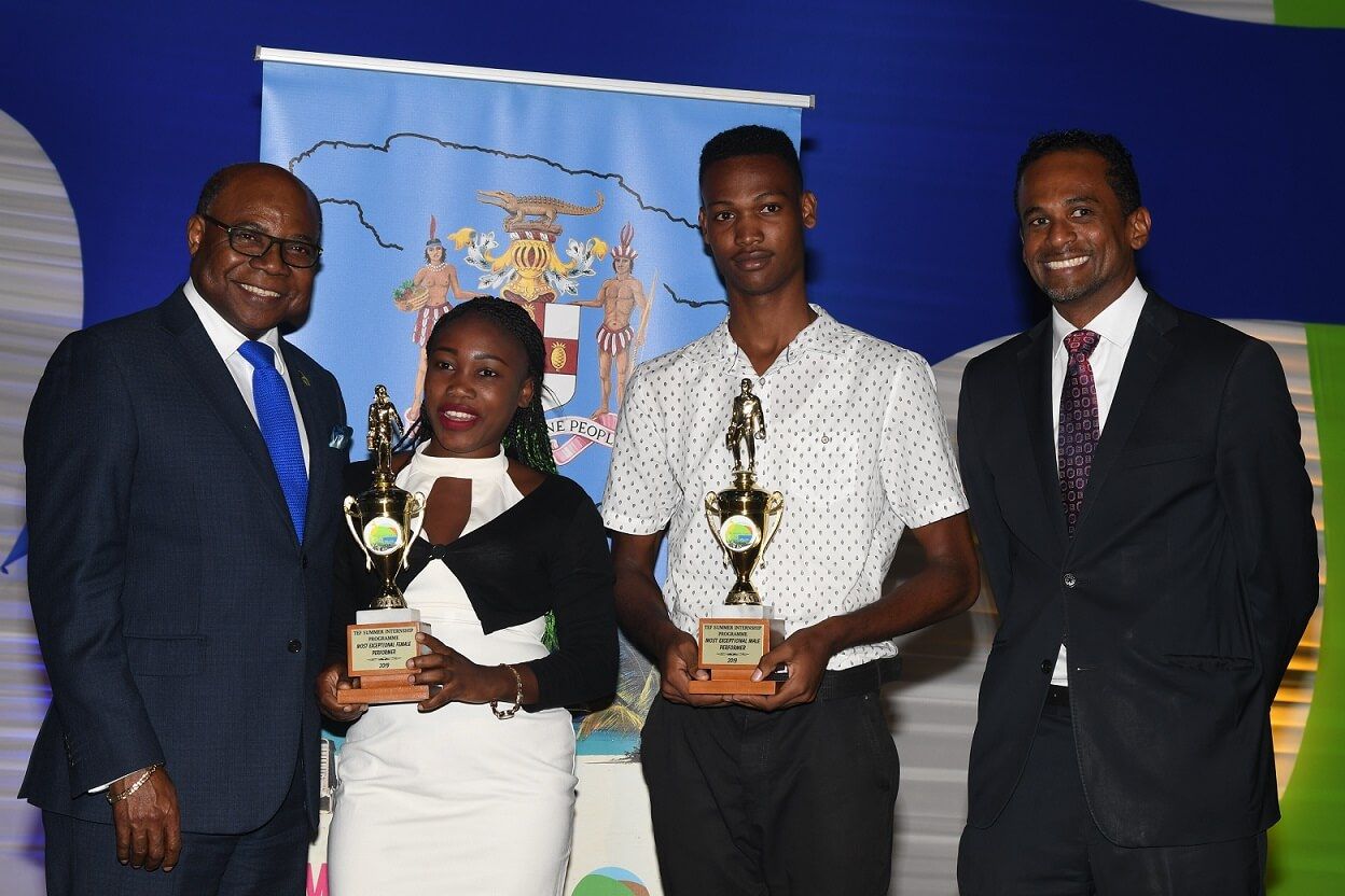 Близько 4000 молодих людей з Ямайки, що отримують повноваження від стажування Фонду сприяння розвитку туризму