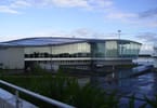 فرنسا: إلغاء الرحلات الجوية في مطار بريست بعد أن ضرب البرق برجاً