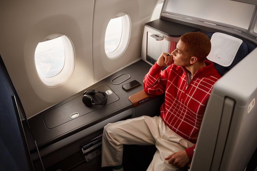 LH Business class seat