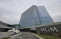 استراحتگاه های MGM به دلیل هزینه های تقلبی در تفرجگاه شکایت کردند