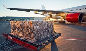 IATA: la demanda de carga aérea mejora, la capacidad sigue limitada