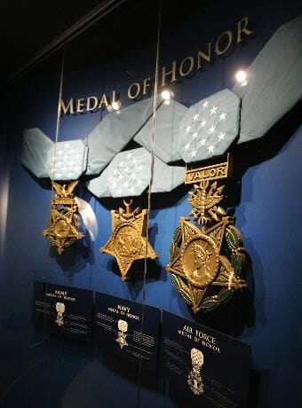 National Medal of Honor Museum yoyamba itsegulidwa ku Arlington, Texas