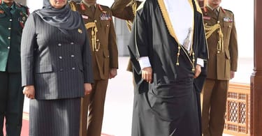 Samia with the Sultan of Oman image courtesy of A.Tairo
