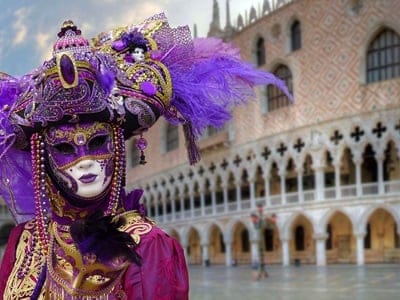 venecijanski grupni turizam - slika ljubaznošću Sergea WOLFGANG-a iz Pixabaya