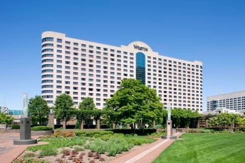 Davidson Hotels & Resorts voor het beheer van The Westin Indianapolis
