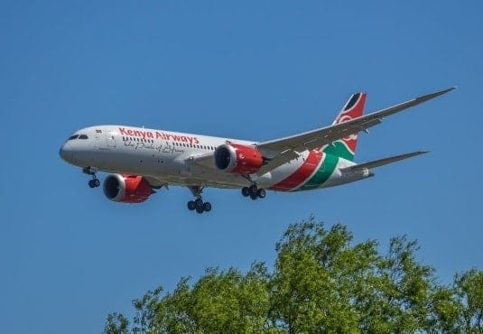 Flug Kenya Airways lendir í Marokkó með látinn farþega um borð