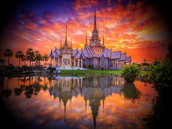 Вуд Скола Бангкока попереджає про поглиблення кризи туризму в Таїланді