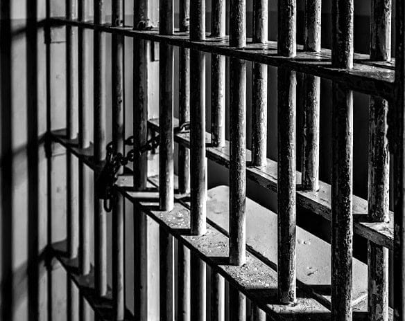 فروشنده عاج در اوگاندا به حبس ابد محکوم شد
