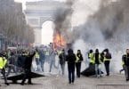 Tourists should avoid Paris as ‘Yellow Vests’ mayhem flares up again