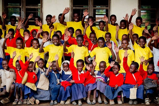 COVID-19-trussel: Afrikanske skolebarn møter dilemma