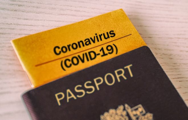 UE osiąga porozumienie w sprawie testów na obecność COVID-19 i paszportów szczepionek na wznowienie letnich podróży