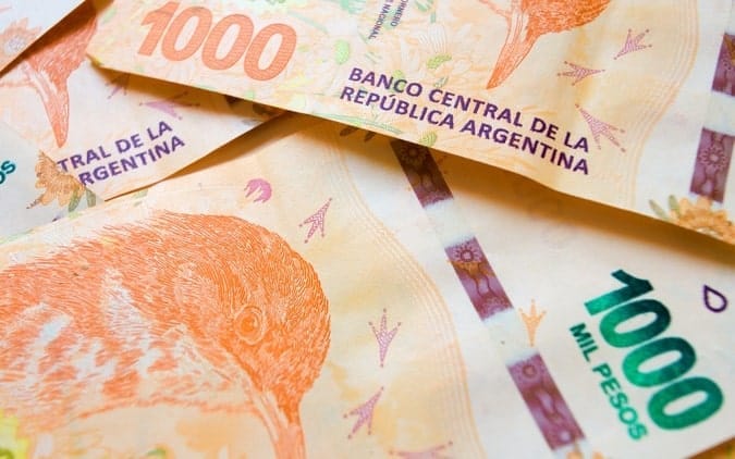 Argentinien leeft aus Cash Stockage wéi d'Inflatioun no bei 100%