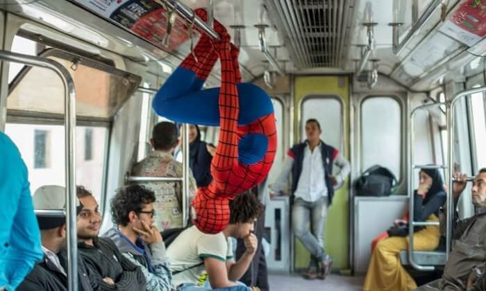 ရုရှား 'Spidermen' သည်မော်စကိုနှင့်စိန့်ပီတာစဘတ်မြေအောက်ရထားကိုကျူးကျော်ခဲ့သည်