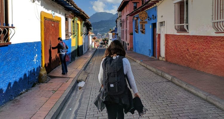 Kedatangan internasional menyang Amerika Selatan ambruk nganti 48 persen ing taun 2020