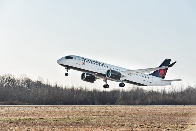 加拿大航空接收第一架空中客車A220噴氣式飛機