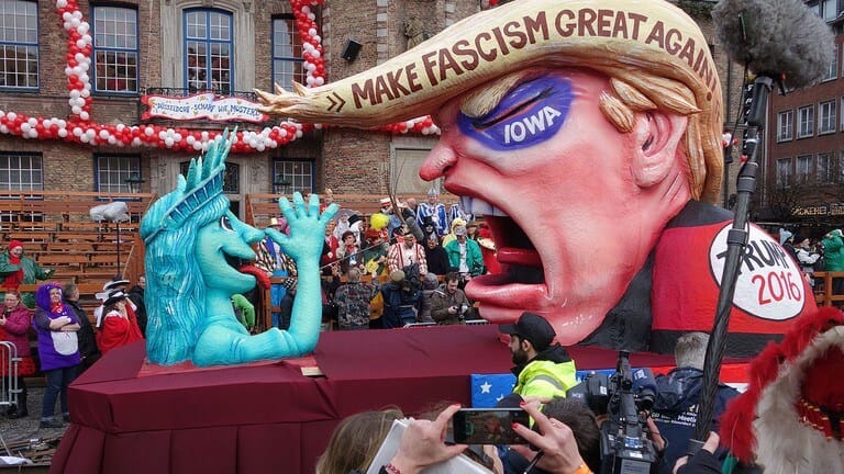 Duesseldorf y Colonia, Alemania cancelaron el desfile de carnaval: ¡Oremos!