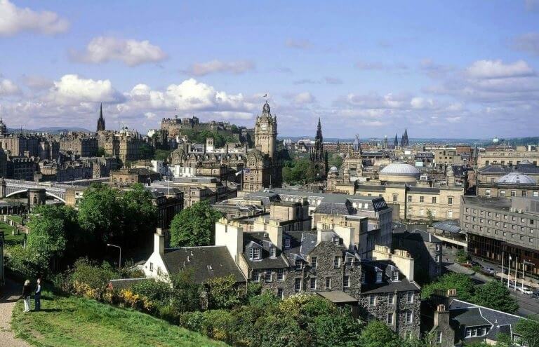 Die Kürzungen der Mittel in Edinburgh bringen BestCities zum Abgang