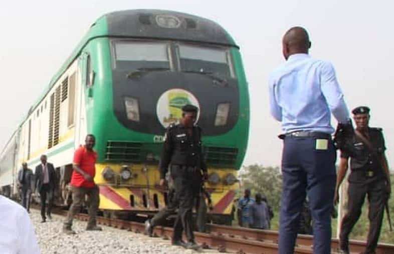 Nigèria reinicia el servei de trens Abuja-Kaduna aturat després d'un atac terrorista