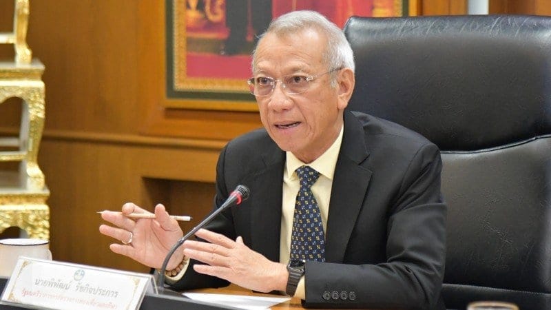 Taizemes tūrisma un sporta ministrs Phiphats Račakitprakarns