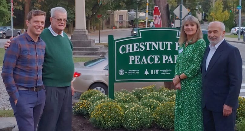 IIPT Peace Park gewijd in Chestnut Hill