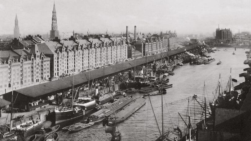 Pandhuan online anyar sing nampilake papan-papan pelabuhan sejarah Hamburg