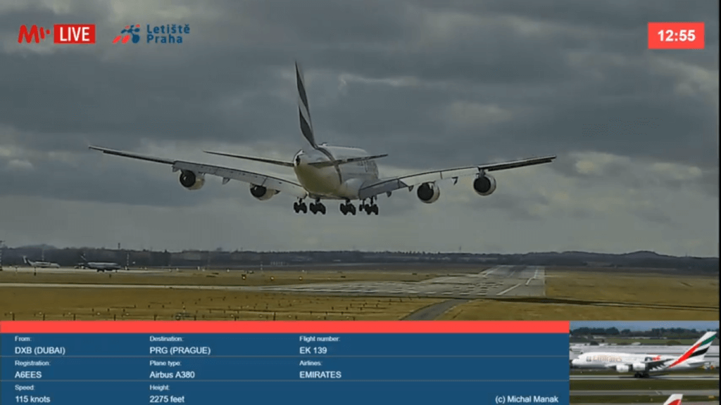 Aeroporto de Praga lança stream de pista ao vivo em alta resolução