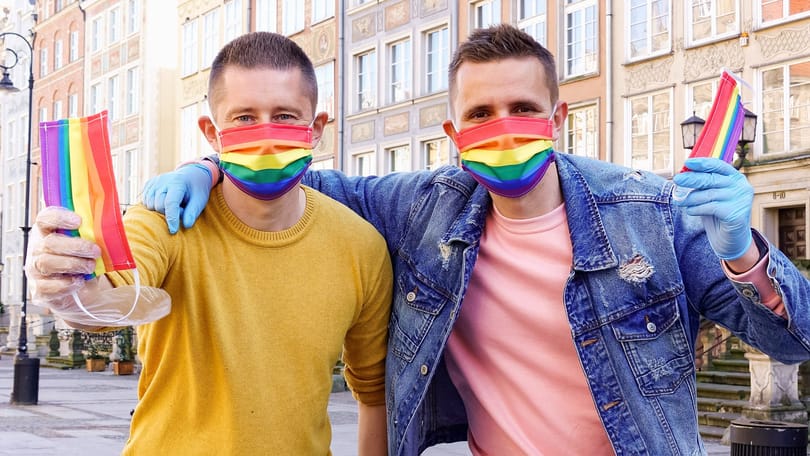 ЛГБТ-люди втікають з Польщі