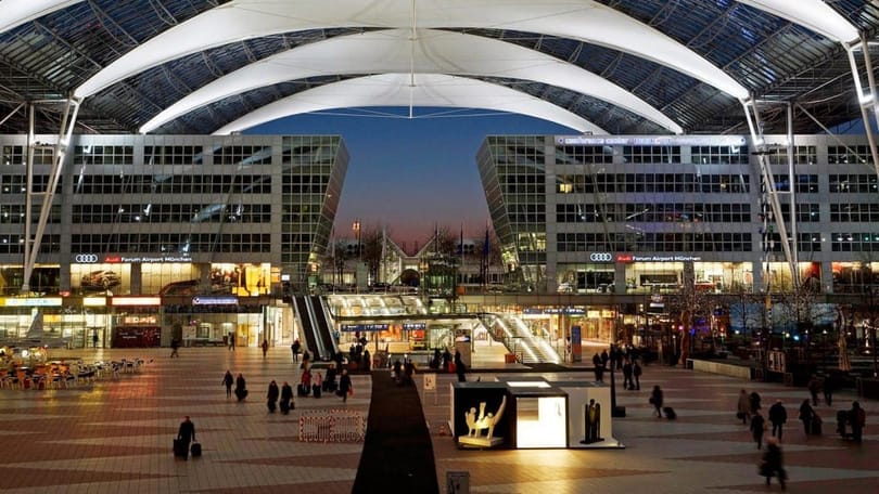 뮌헨 공항의 승객 수는 11.1 만 명으로 감소