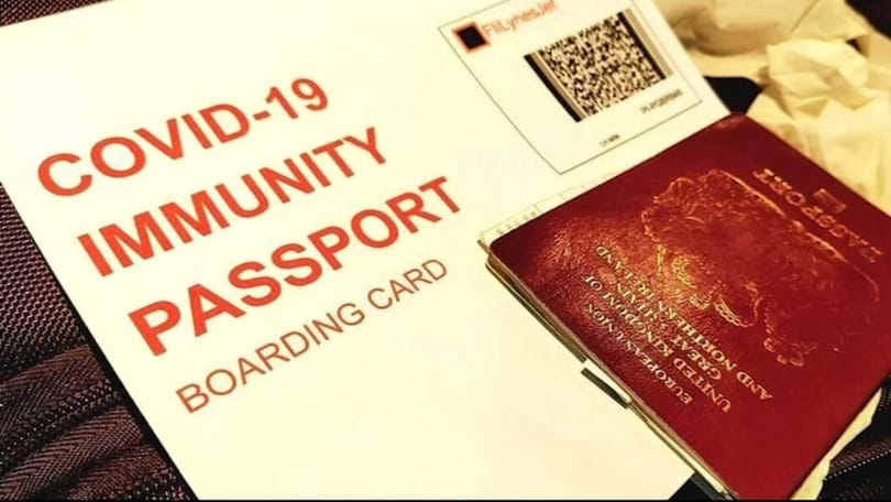 البريطانيون يطالبون الحكومة بإسقاط فكرة "جواز سفر لقاح COVID-19"
