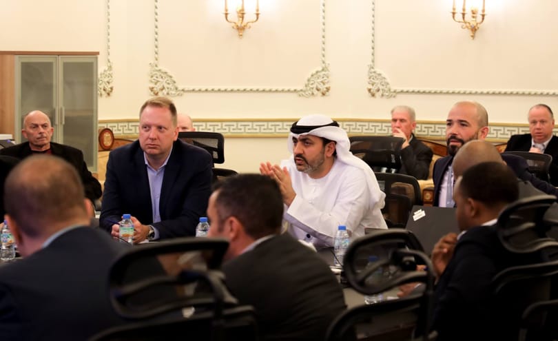 Aeroporturile Abu Dhabi salută delegația vamală și de protecție a frontierelor din SUA
