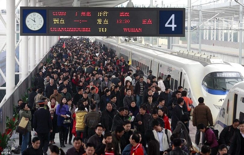 Китайска железопътна линия: 2.8 милиарда пътници през 2019 г. до момента