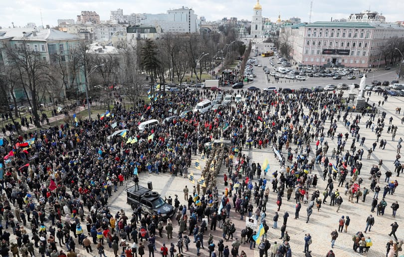 Các cuộc biểu tình đông người ở Kyiv khiến thành phố 3 triệu dân gặp nguy hiểm trong khi tàu điện ngầm bị đình chỉ