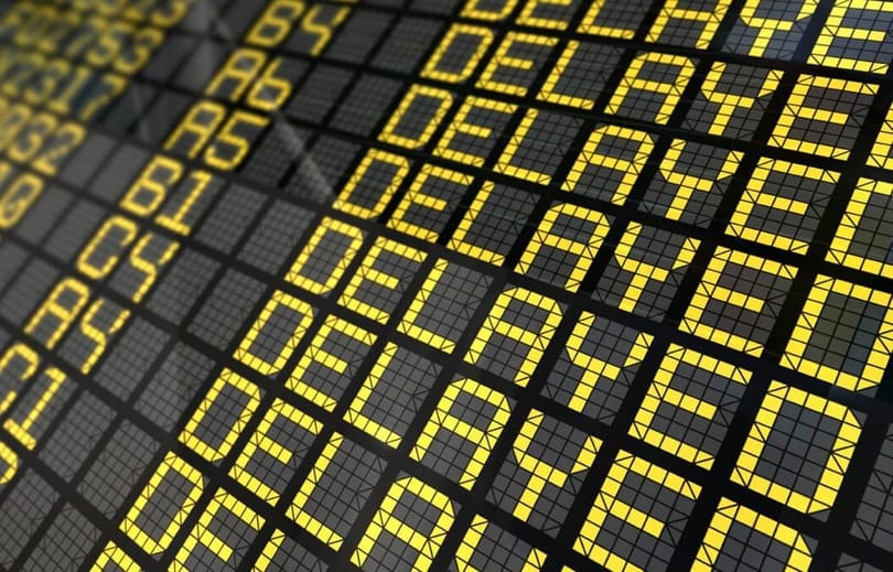 Tips mengatasi delay penerbangan di musim liburan ini