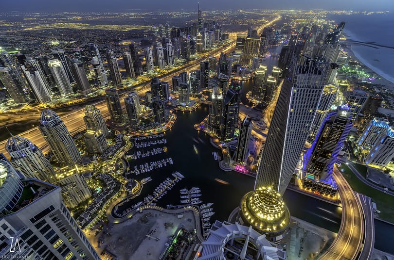 비즈니스 이벤트 모멘텀을 모으는 두바이