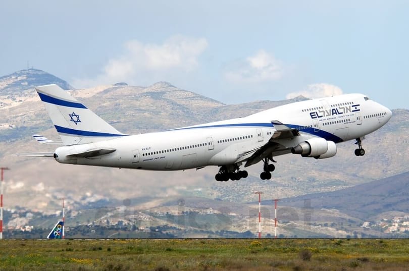 El Al, Boeing 747-400 jumbo jetine veda etti