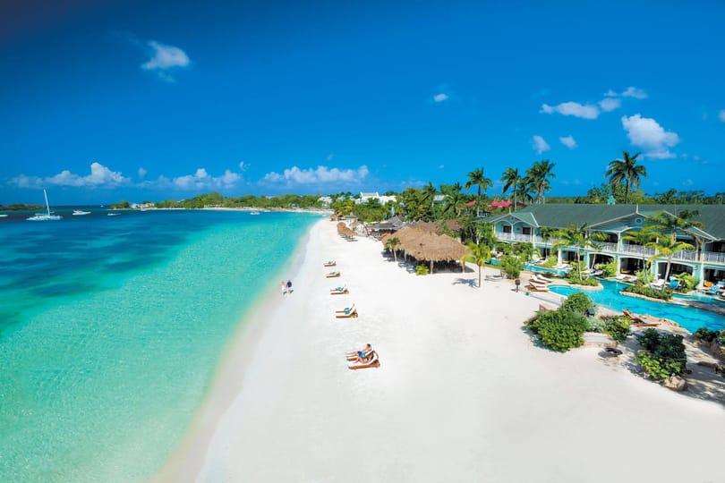 Γιατί μπορείτε να αντέξετε οικονομικά διακοπές στις Μπαχάμες