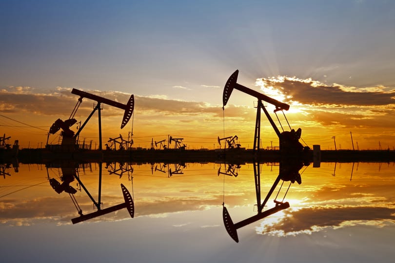 انهارت سوق النفط الأمريكية مع انخفاض خام غرب تكساس الوسيط مقابل صفر دولار للبرميل