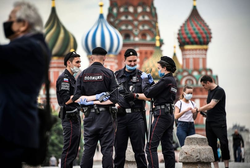 ماسکو حکومت کو دہشت گردی کے حملے کی دھمکیاں موصول ، CoVID-19 پابندیاں ختم کرنے کا مطالبہ