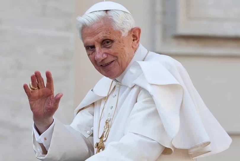Fafaroma Pontiff: Paparoma Benedict na 95 ya rasu yana da shekara XNUMX