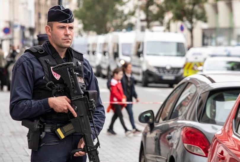 Frankräich erhéicht Terroralarm op héchsten Niveau No Russland Massaker