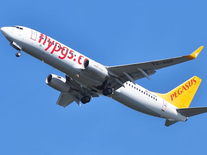 Teraz, keď sa Turecko opäť otvára, je k dispozícii viac letov spoločnosti Pegasus z Veľkej Británie do Turecka