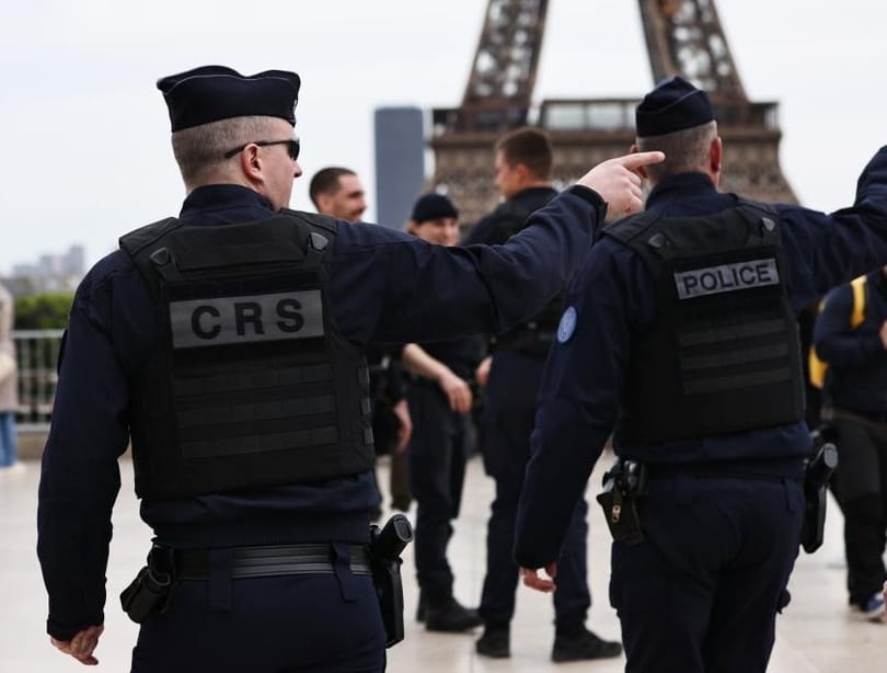 Francija se boji terorističnega napada tik pred olimpijskimi igrami v Parizu 2024