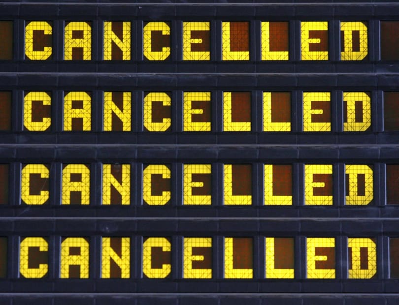 Caos nos aeroportos com milhares de voos nos EUA e Canadá cancelados hoje