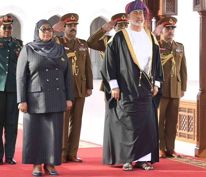 Samia met de sultan van Oman, afbeelding met dank aan A.Tairo | eTurboNews | eTN