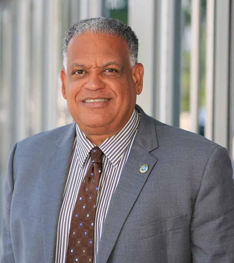 Giám đốc du lịch USVI được vinh danh là Giám đốc điều hành du lịch Caribbean năm 2023