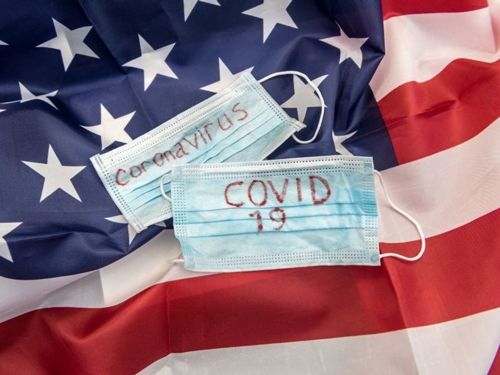Štirje od petih Američanov menijo, da je koronavirus za vedno