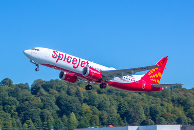 Boeing_SpiceJet_737_MAX_8