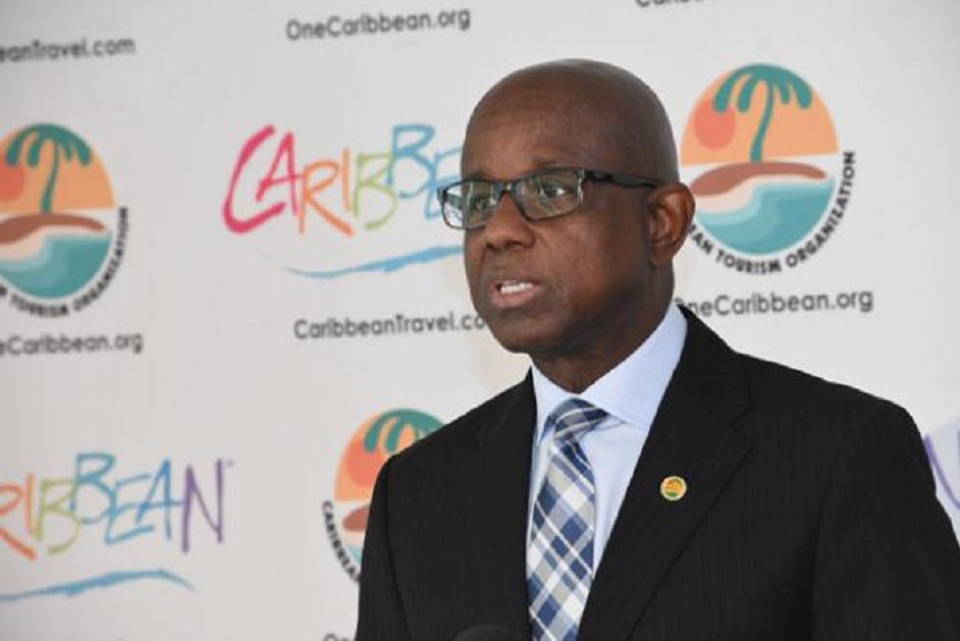 Generalni sekretar Karibov za turizem-Hugh-Riley